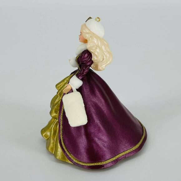 Hallmark 1996 Holiday Barbie Handcrafted Keepsake Ornament Collector's Series - Picture 4 of 15